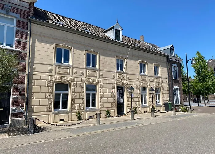 Authentic - 4p-apartment Апартаменты *